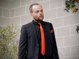 Im Kloster ist der Teufel los